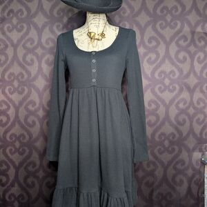 Elegant Black Long-Sleeve Dress